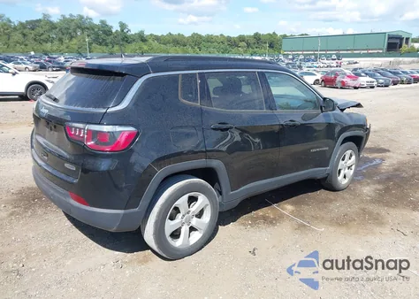 2018 Jeep Compass Latitude 4X4 from USA, damaged, VIN 3C4NJDBB7JT435935